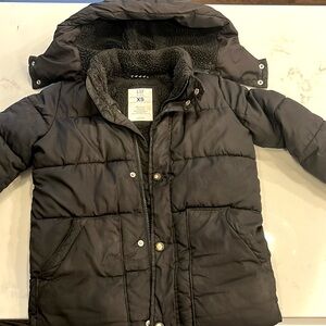 Boys XS black puffer jacket